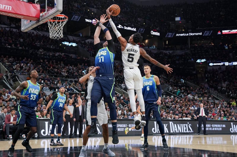 Dallas Mavericks at San Antonio Spurs