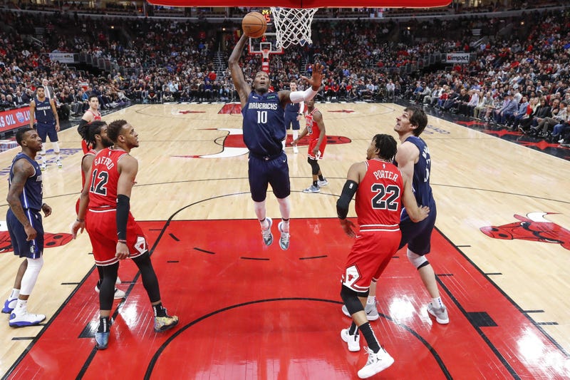 Dallas Mavericks at Chicago Bulls