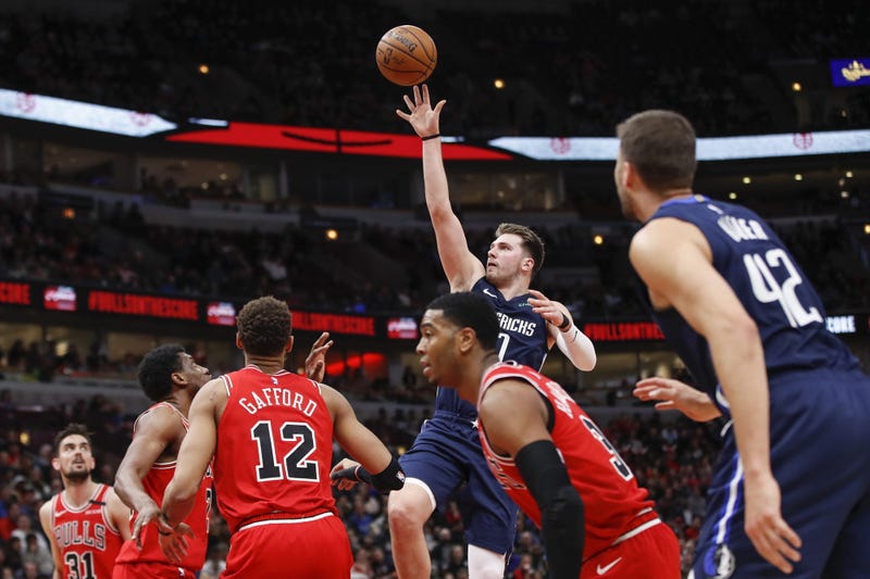 Dallas Mavericks at Chicago Bulls