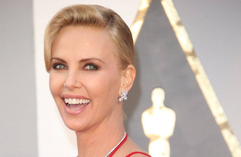 Charlize Theron, Smile, Red Carpet, 88th Academy Awards, Red Dress, 2016