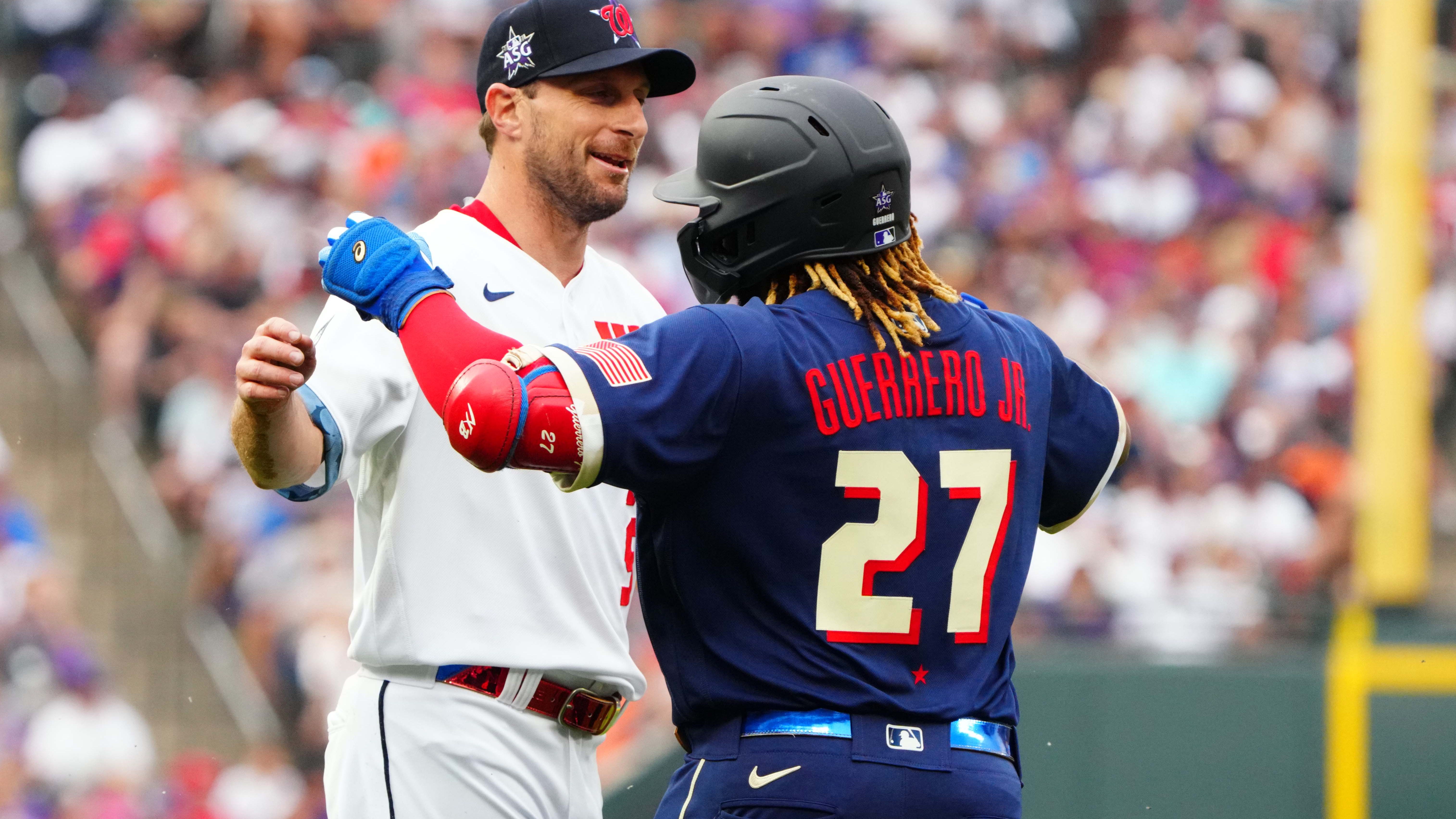 Max Scherzer, Vladimir Guerrero Jr. hug it out after line drive nearly hits Nationals ace