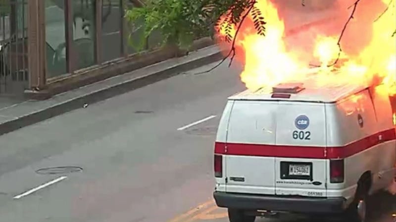 Man who set CTA van on fire during unrest gets 26 months in federal prison