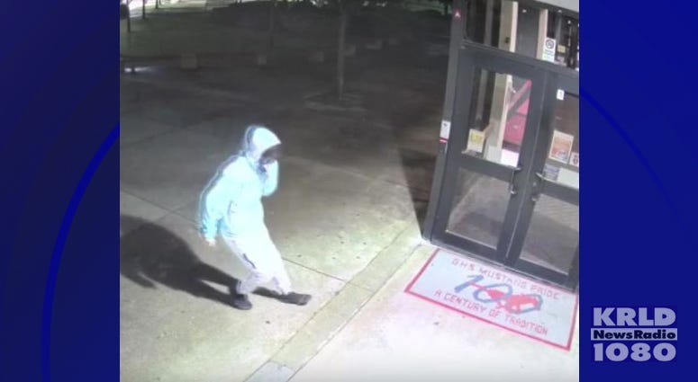 Grapevine Police Looking For Graffiti Vandals 