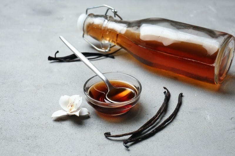 vanilla extract in a bottle