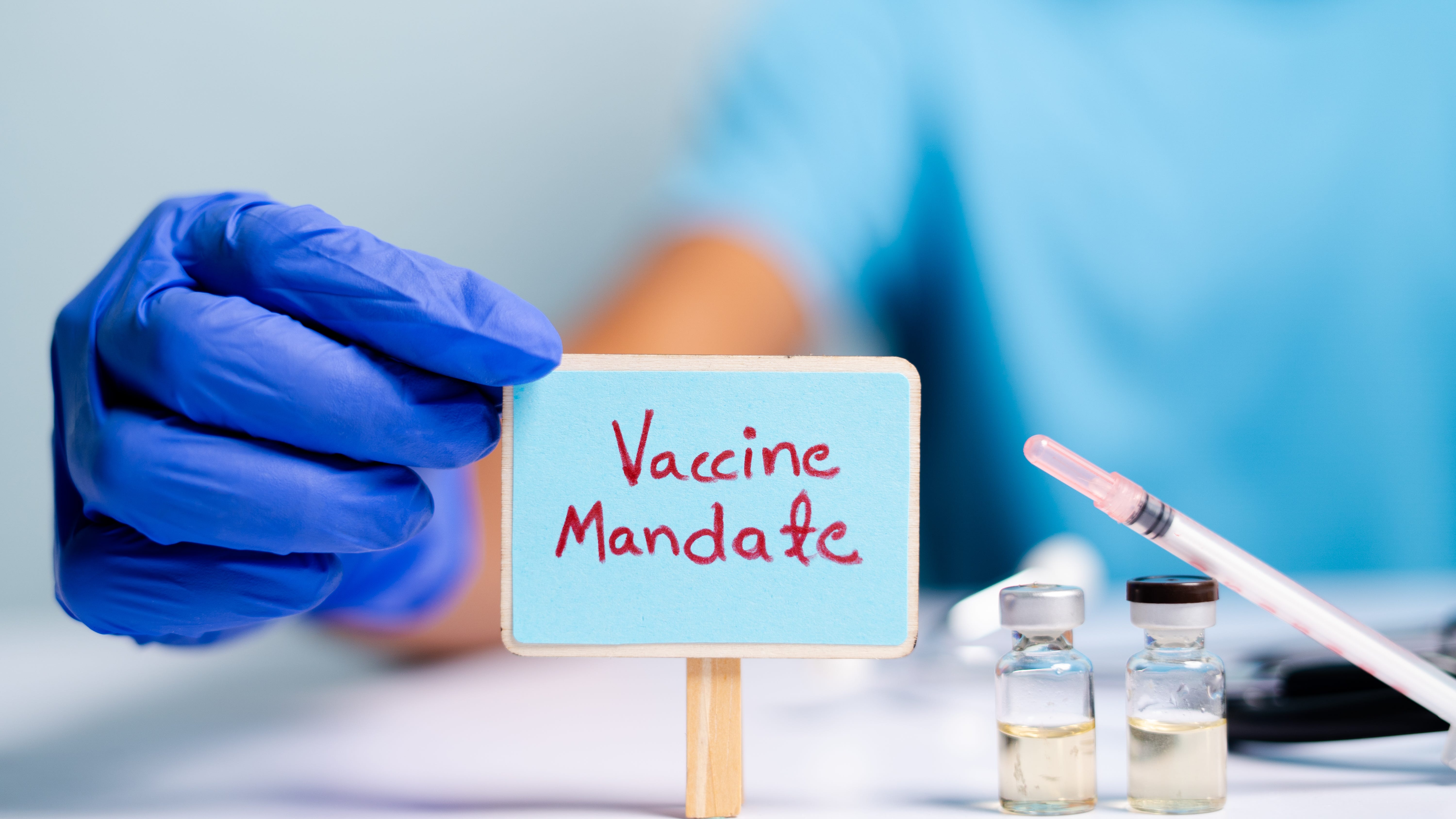 Minneapolis, St. Paul to lift vaccine mandate for restauraunts and bars