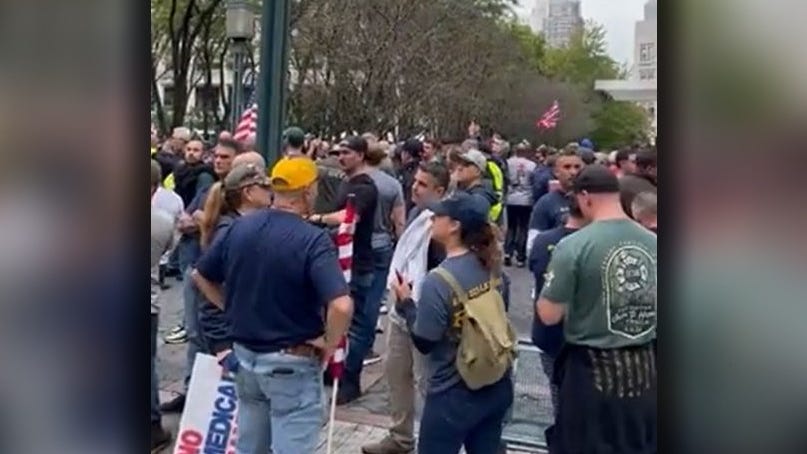 Brooklyn Bridge reopens after hundreds of NYC employees protest vax mandate