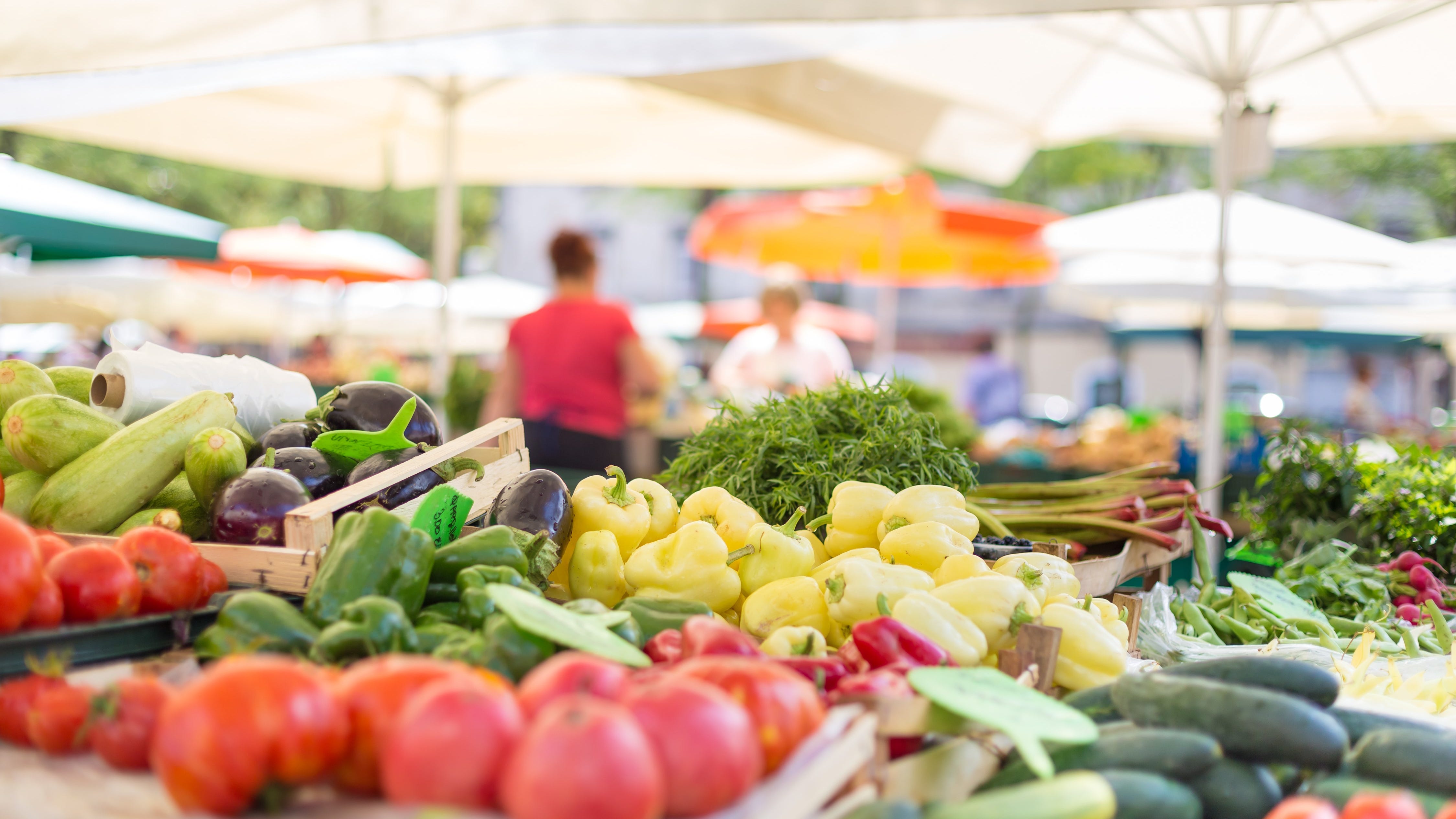 Farmers market is back on this Sunday in Logan Square