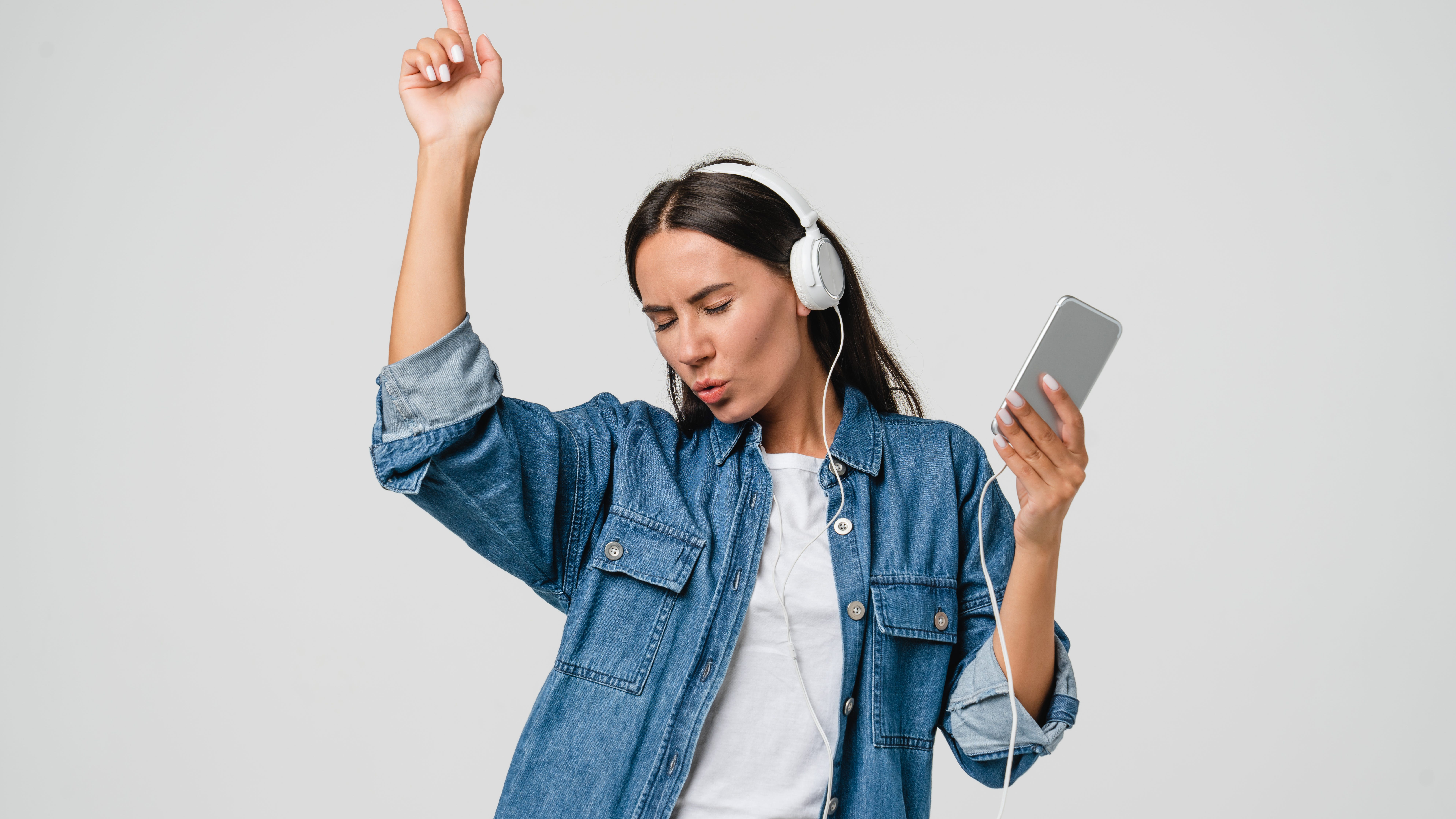 ¡Viernes de Música Nueva! Silvestre Dangond, Sofía Reyes y más