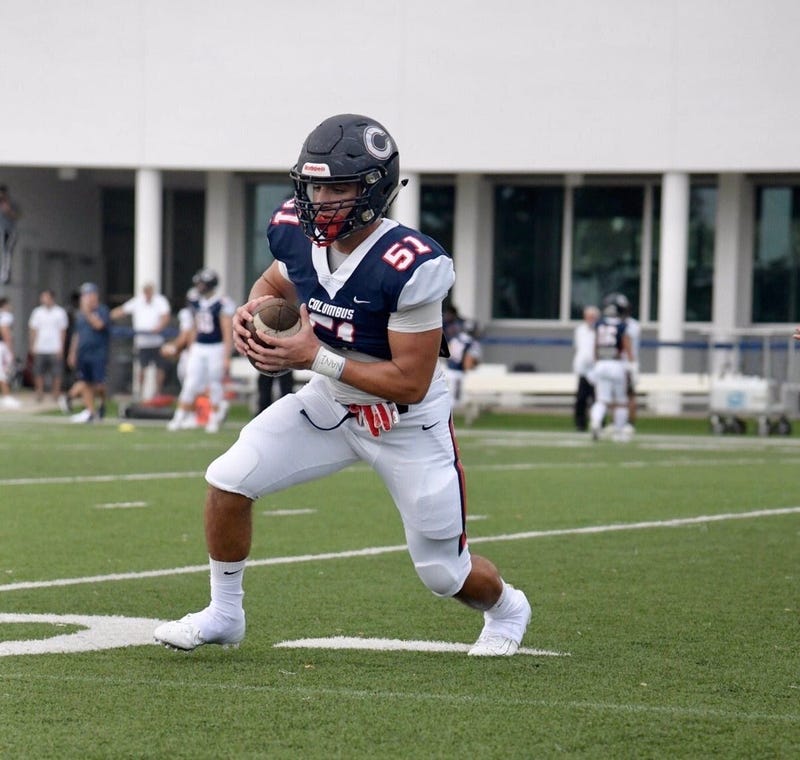 Columbus LB Dustin Vinas Is A Playmaker