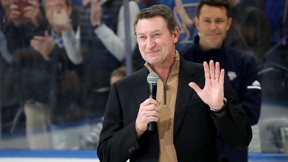 Wayne Gretzky re-selling $22.9 million mansion that once also belonged to Lenny Dykstra