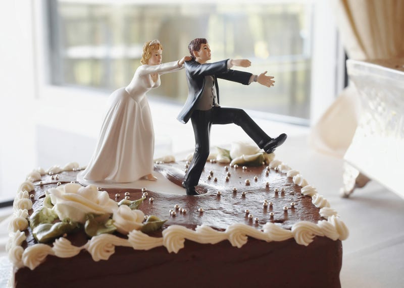 wedding cake topper