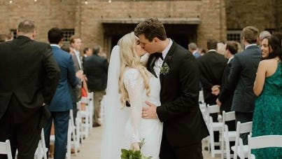 Texas couple offering reward for wedding photos stolen in San Francisco