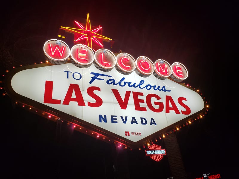 'Welcome' Sign Goes Purple and Gold For Women's Suffrage on 8-25-20