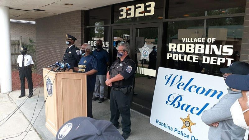 Robbins Welcomes Back Officer
