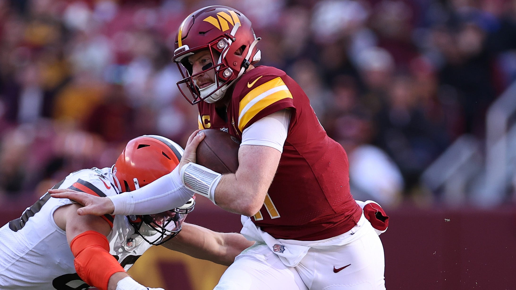 Carson Wentz bombs with Commanders playoff hopes on line, Heinicke chants ensue