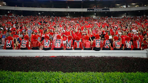 Georgia fans make recruitment pitch for Arch Manning