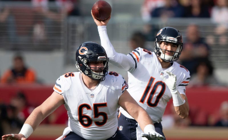 Bears quarterback Mitchell Trubisky (10) throws a pass behind center Cody Whitehair (65).