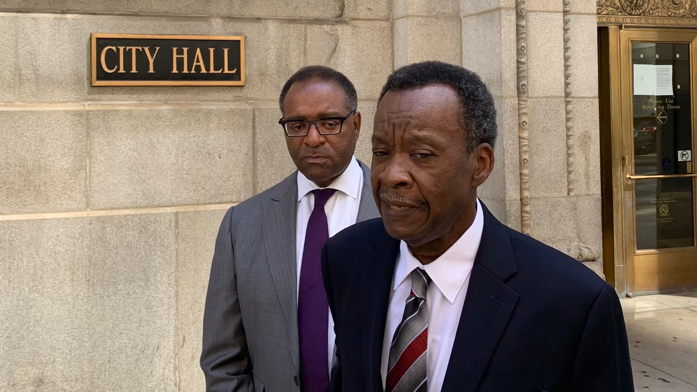 Willie Wilson doubles down on 'rabbits' crime analogy after receiving heat from mayoral candidates during forum