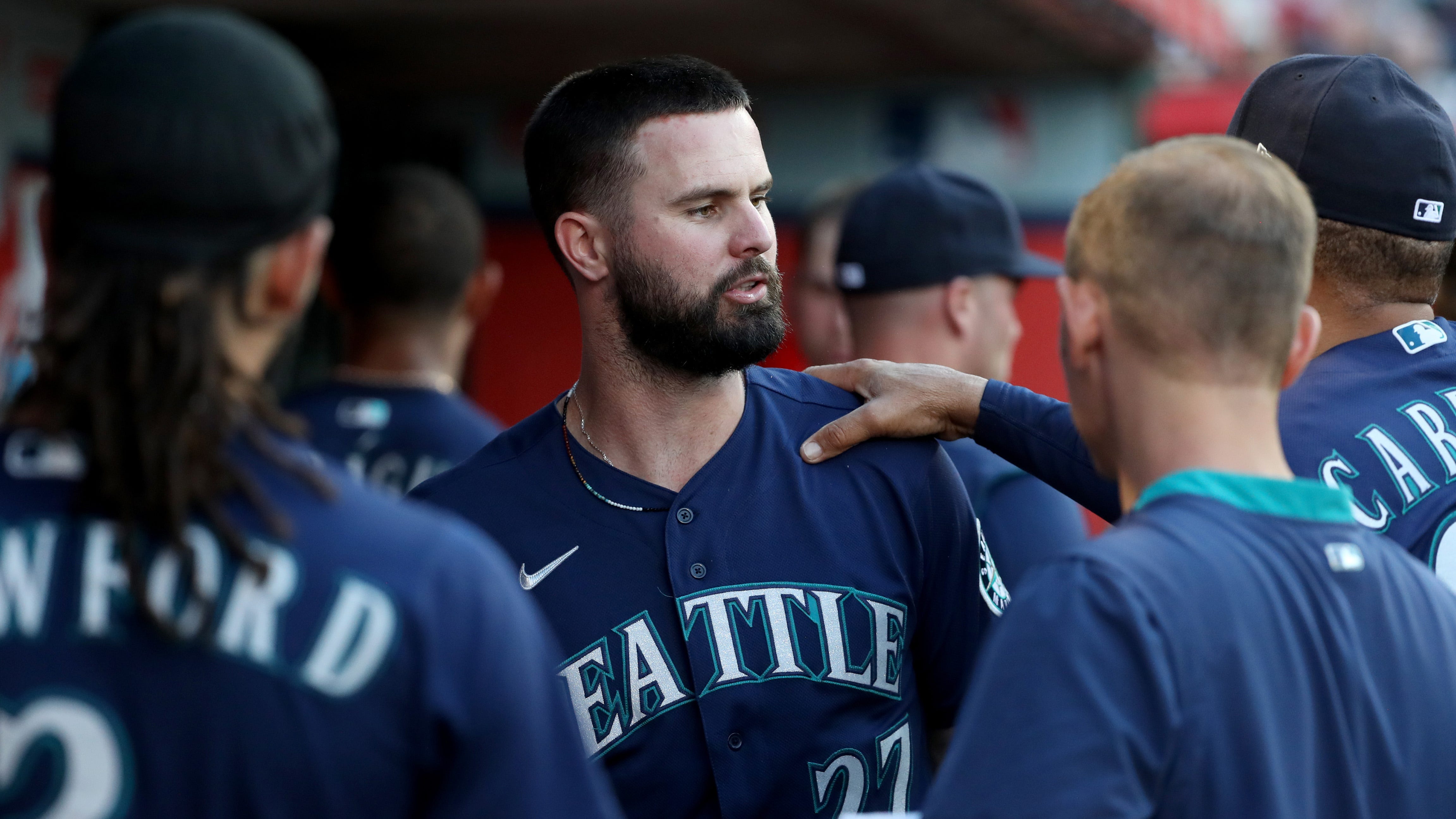 WATCH: Epic benches-clearing brawl erupts between Angels-Mariners, Jesse Winker gives double bird to fans