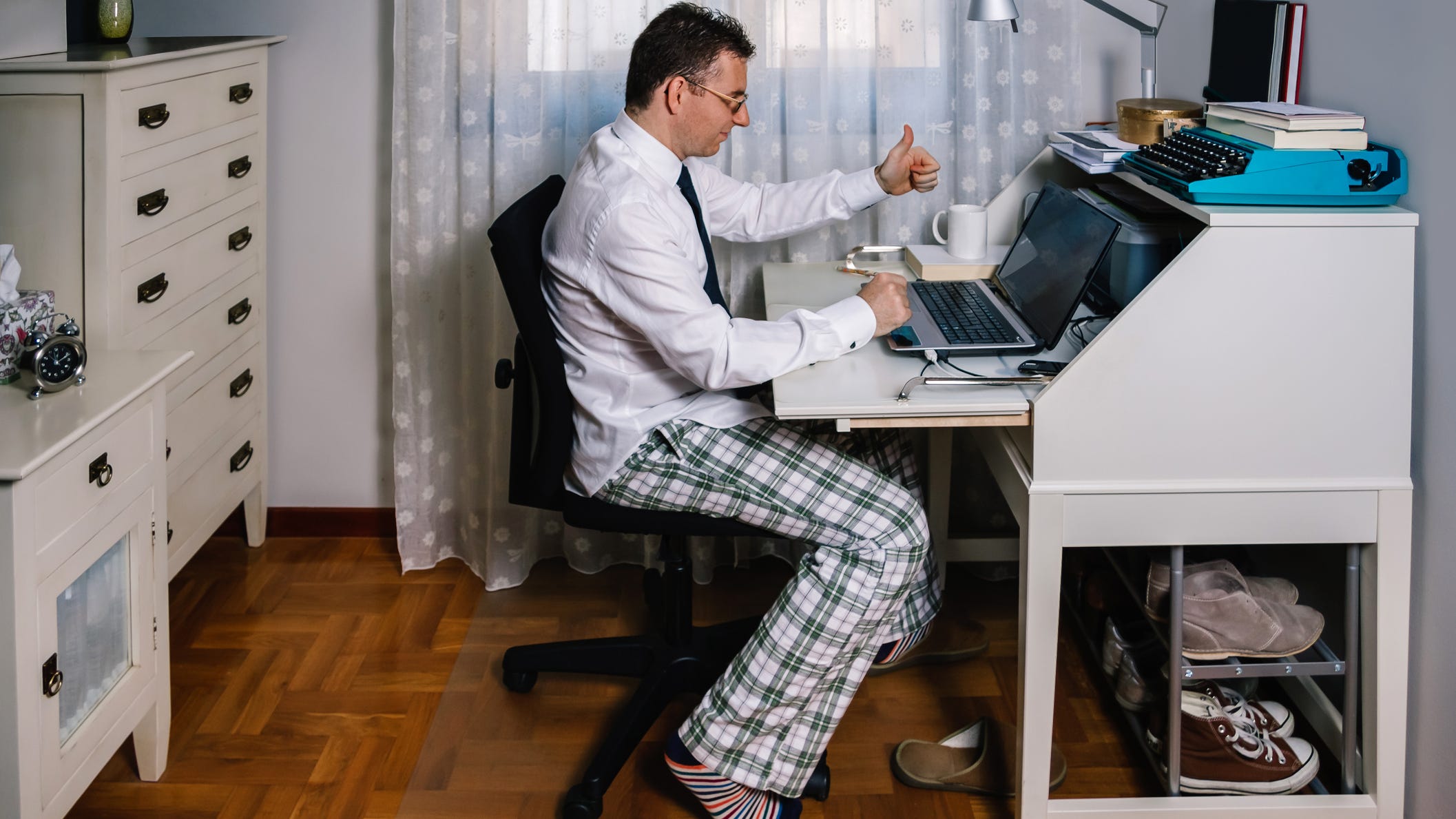 Employers, workers embracing hybrid work policies
