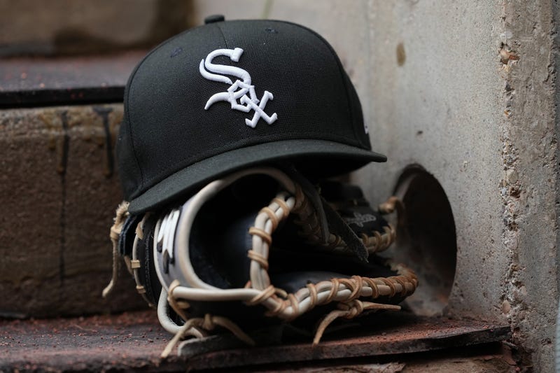 White Sox logo on hat
