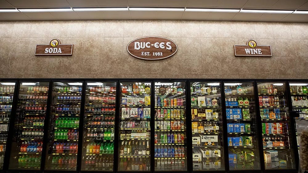 Couple gets asked to leave Texas Buc-ee's for violating company policy