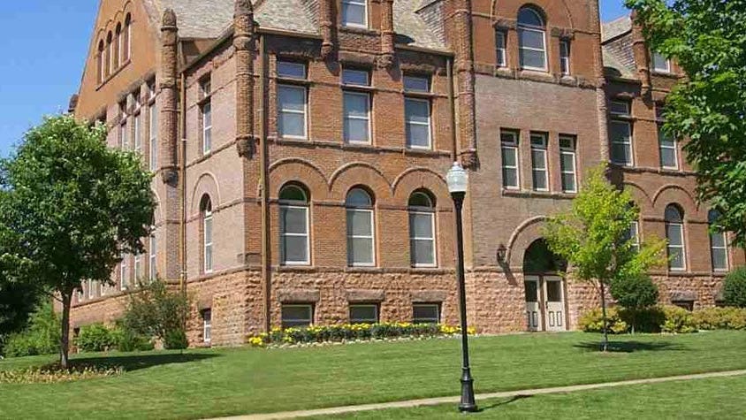 Stenger reports to one of the world's 'most comfortable prisons' on Saturday