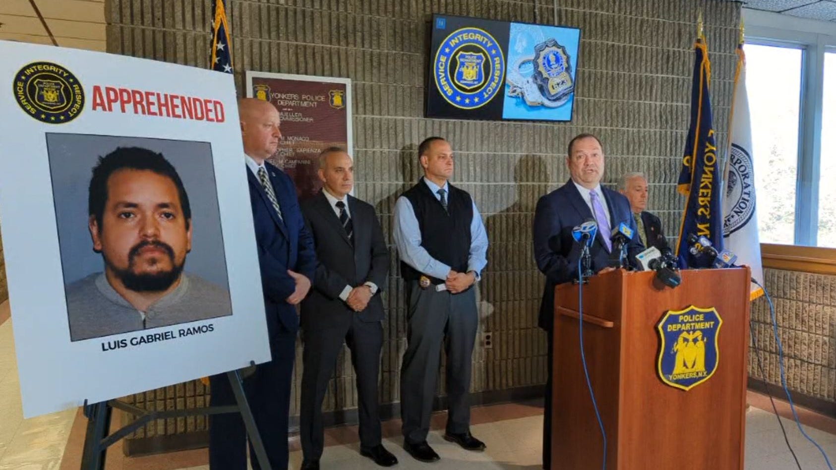 Suspect in stabbing deaths of Yonkers mother, daughter arrested in Arizona