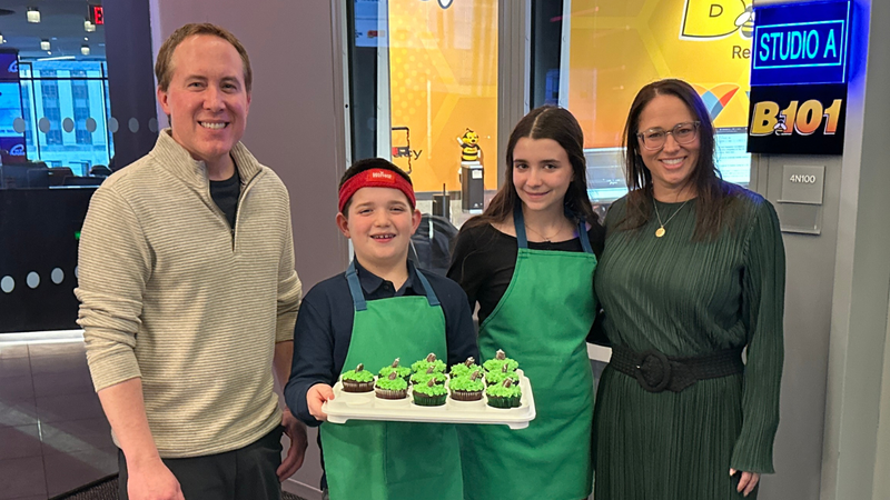 Abby and Cameron from Baking Championship: Next Gen Join The Kathy Romano Show