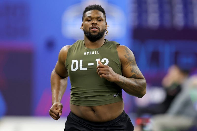 Zacch Pickens at Combine