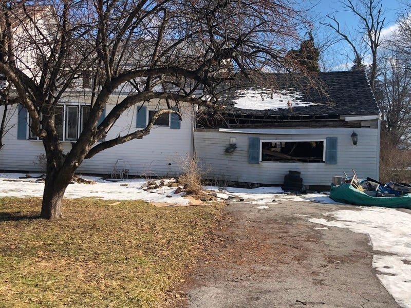 A "zombie property" on Shisler Road in Clarence. February 21, 2020 (WBEN Photo/Mike Baggerman)
