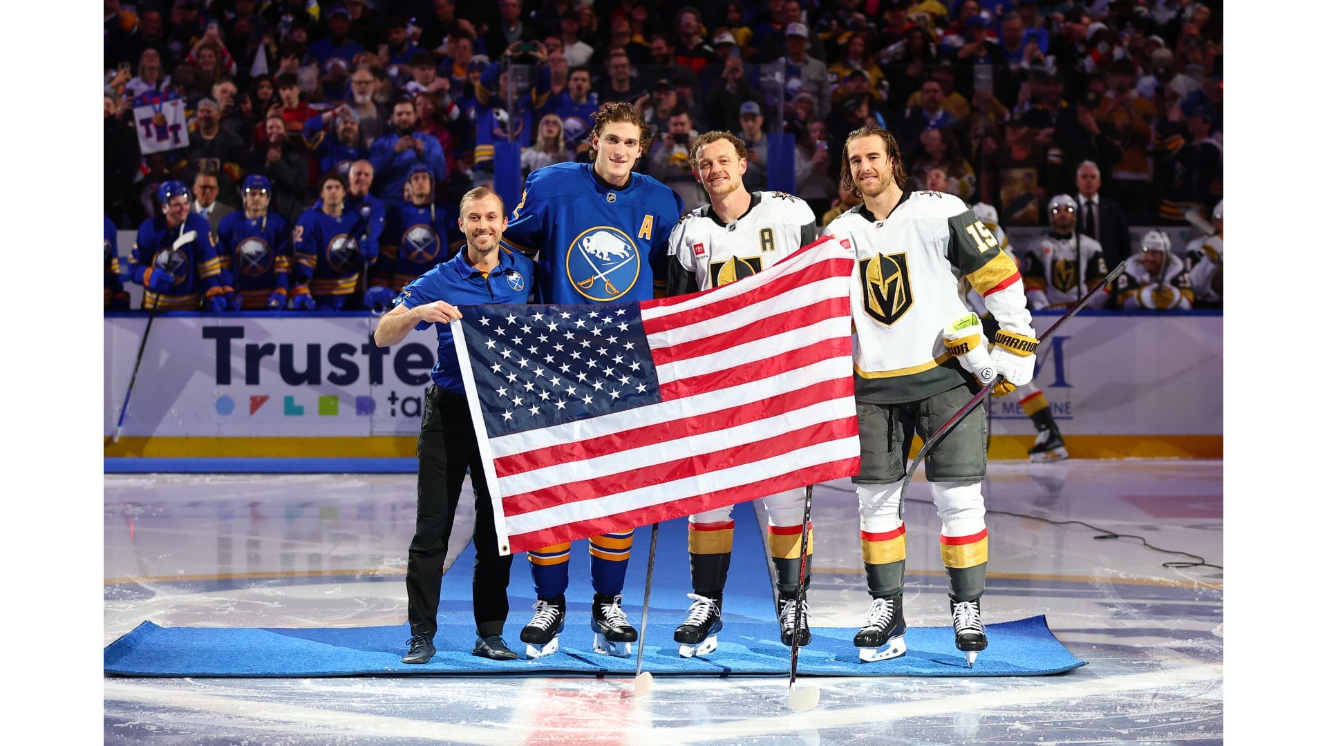 Tage Thompson leads the way on the night he's honored