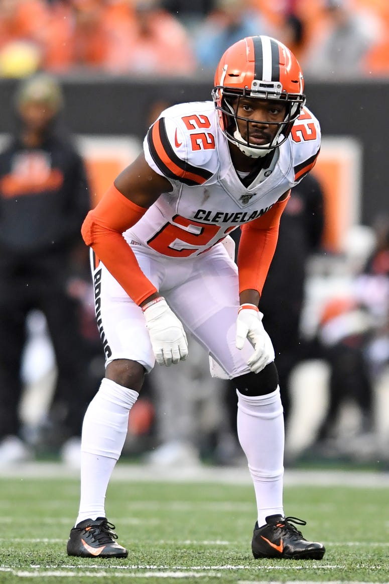  Strong safety Eric Murray #22 of the Cleveland Browns waits for the snap in the fourth quarter of a game against the Cincinnati Bengals on December 29, 2019 at Paul Brown Stadium in Cincinnati, Ohio. Cincinnati won 33-23.