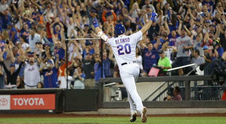 Pete Alonso rounds the bases after hitting his 53rd home run of the season on Sept. 28, 2019, against the Braves.