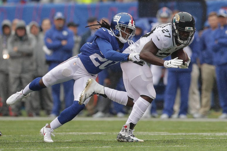 Janoris Jenkins makes a tackle