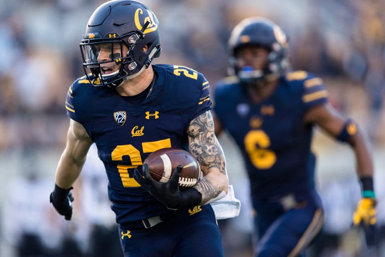 Ashtyn Davis returns an interception for Cal