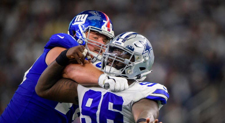 Giants offensive guard Kevin Zeitler and Dallas Cowboys defensive tackle Maliek Collins in action during the game Sep 8, 2019; Arlington, TX