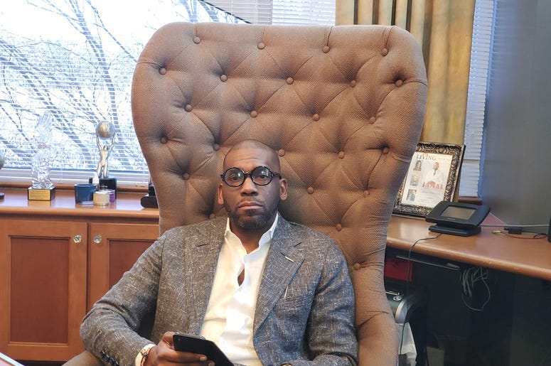 Jamal Bryant Dec 19.jpg